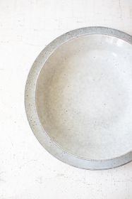 SET OF 12 OATMEAL CERAMIC DINNER PLATES AND BOWLS