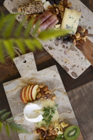 MARBLE AND ACACIA WOOD CHEESE BOARD WITH JUTE HANGER (MIN 2)